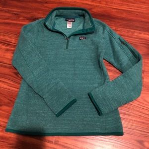 Patagonia quarter zip pullover size S